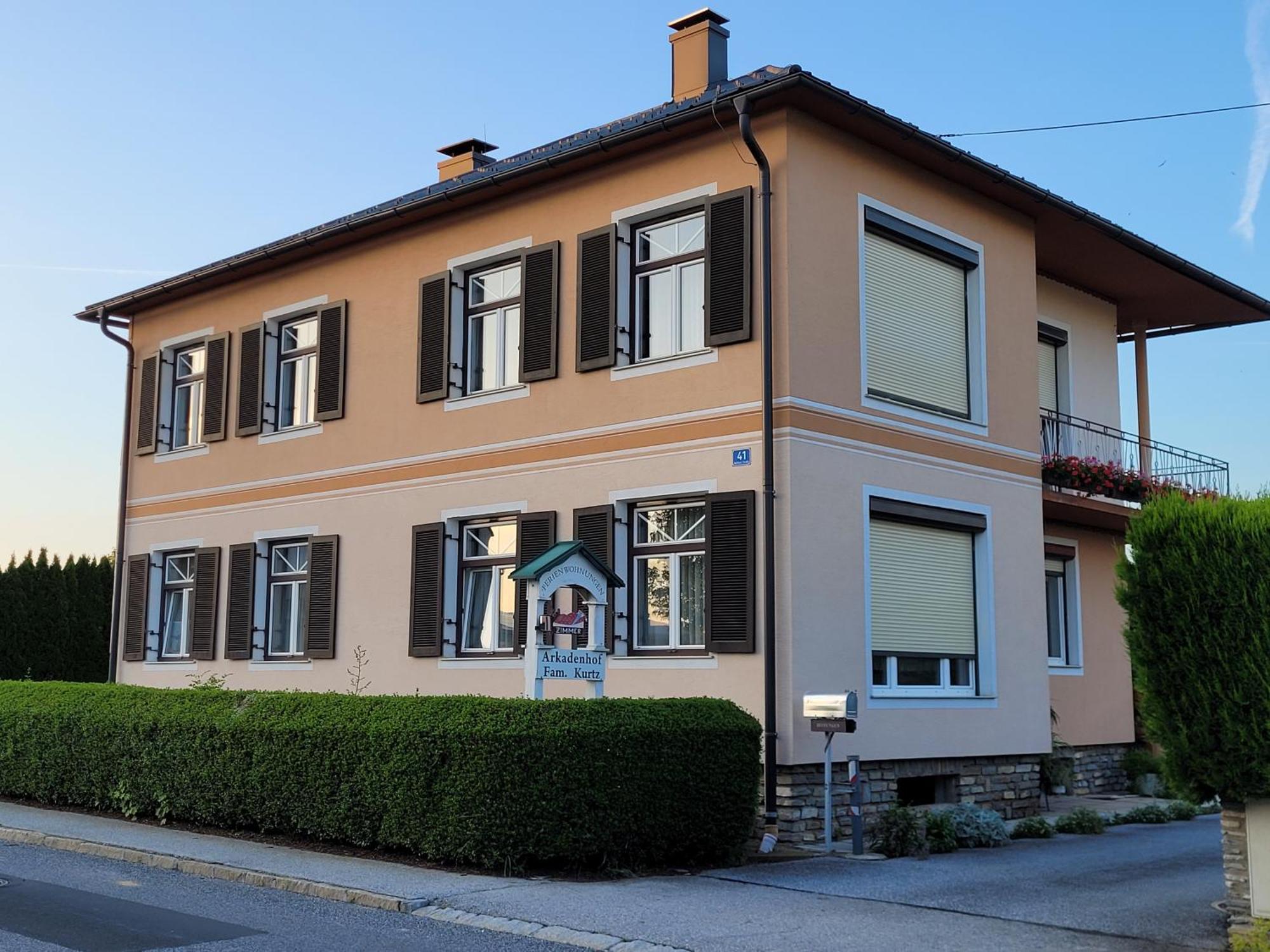 Hotel Arkadenhof Kurtz Markt Allhau Exterior foto